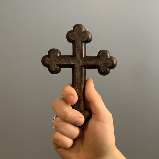 Small Budded Cross